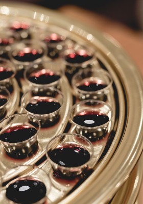 An Inside Look at the Passover Service